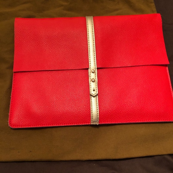 CASE - Picture 2 of 14